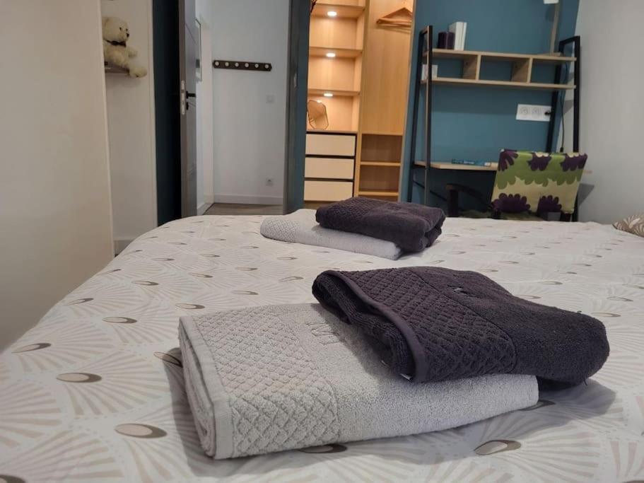 O Bon'Endroit - Appartement Confort - Centre Ville Вьен Экстерьер фото